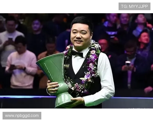 丁俊晖以6比0横扫格雷斯 闯入斯诺克国际锦标赛64强