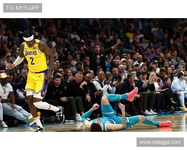 11月4日NBA湖人对开拓者史密斯亮眼表现全场高光回顾精彩集锦